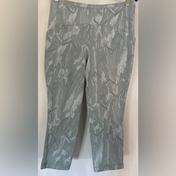 Lululemon HR Leggings - Picture 14 of 14